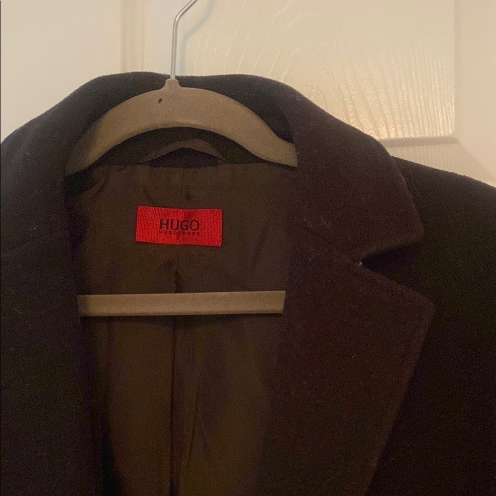 HUGO Brown Trench Coat with Smooth Texture and Formal Lapels
